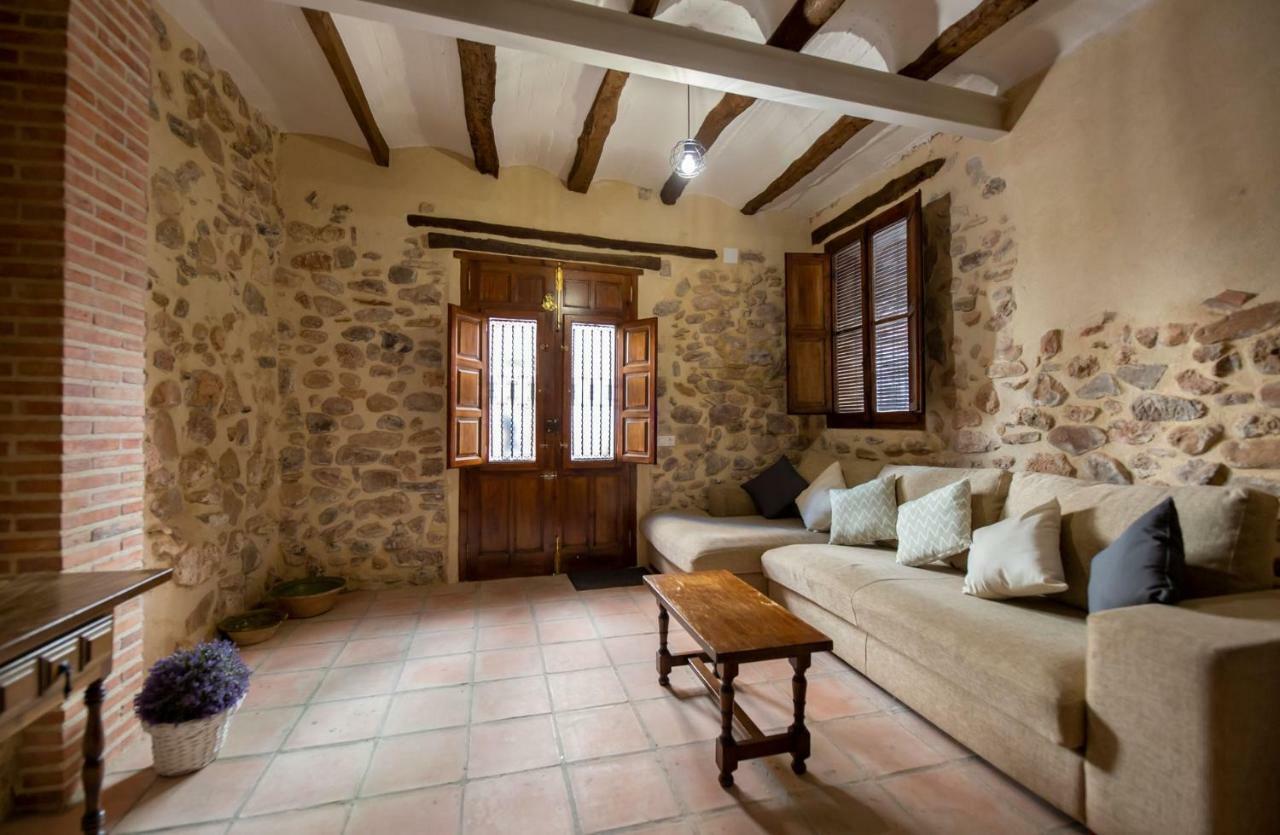 מונטנחוס Casa Rural Pradas מראה חיצוני תמונה