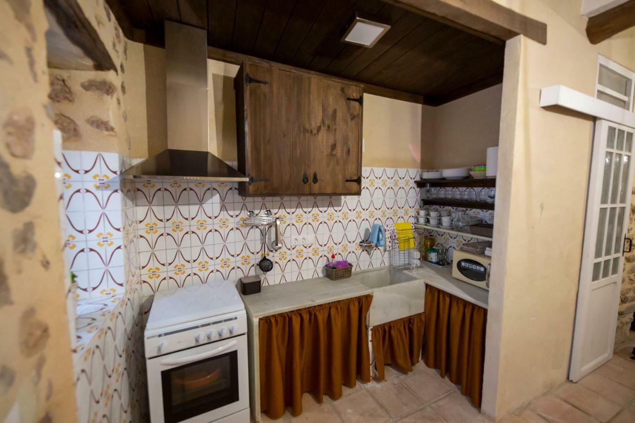 מונטנחוס Casa Rural Pradas מראה חיצוני תמונה
