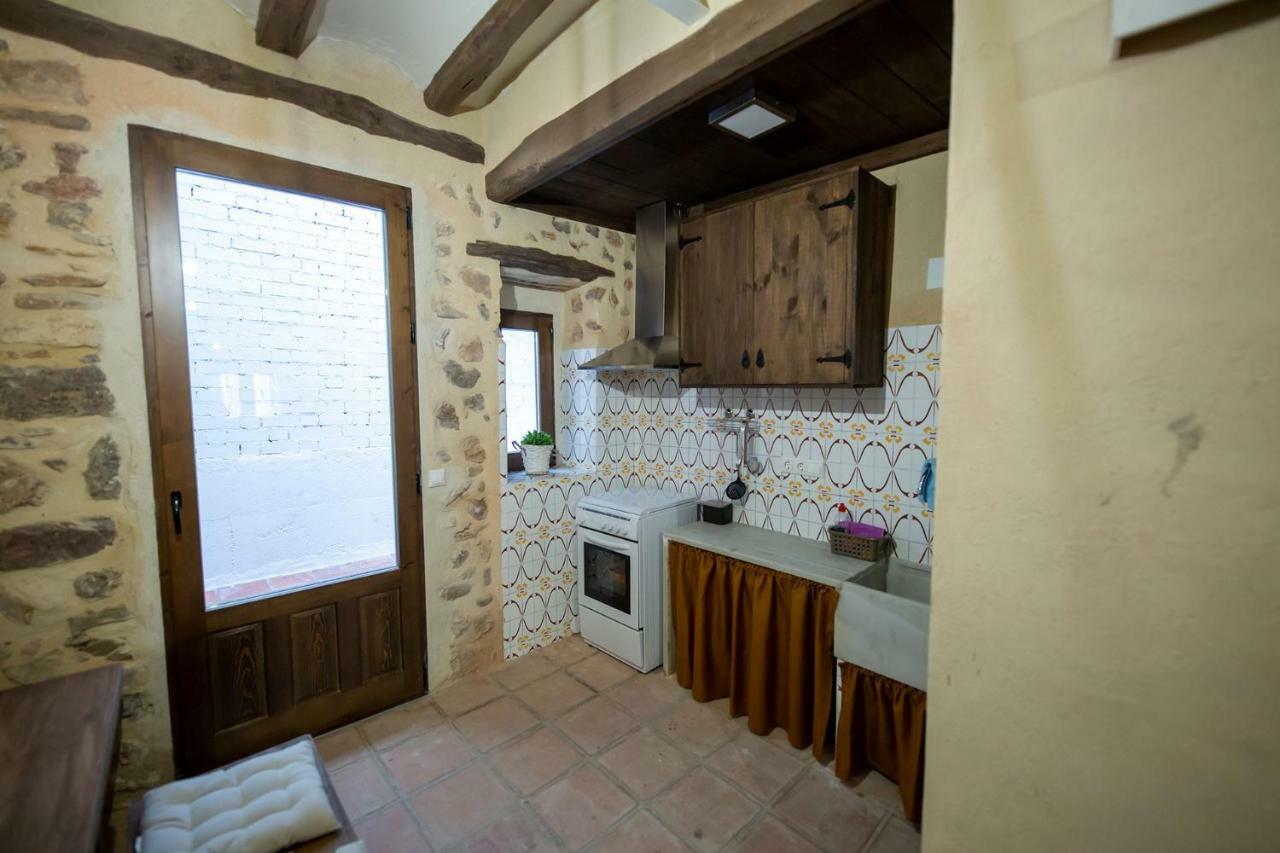 מונטנחוס Casa Rural Pradas מראה חיצוני תמונה